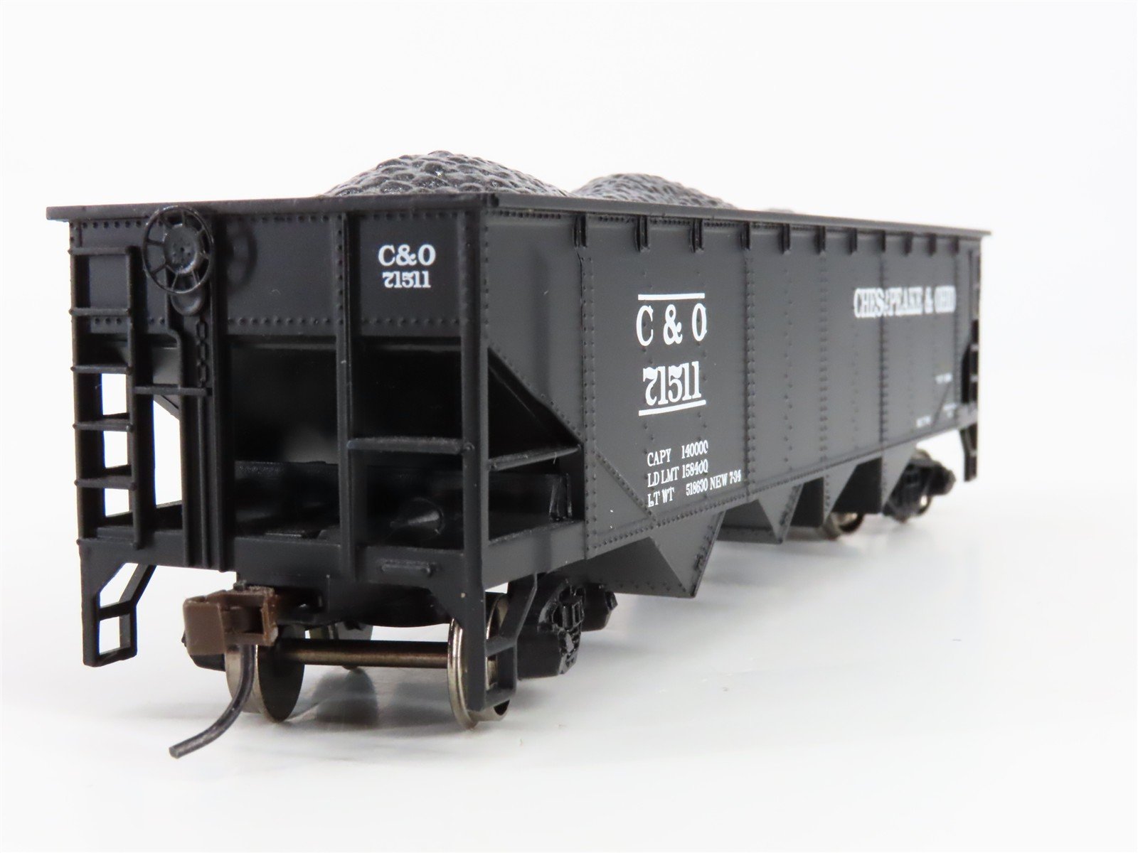 HO Scale Bachmann 17605 C&O Chesapeake & Ohio 40' 4-Bay Hopper 71511 RTR