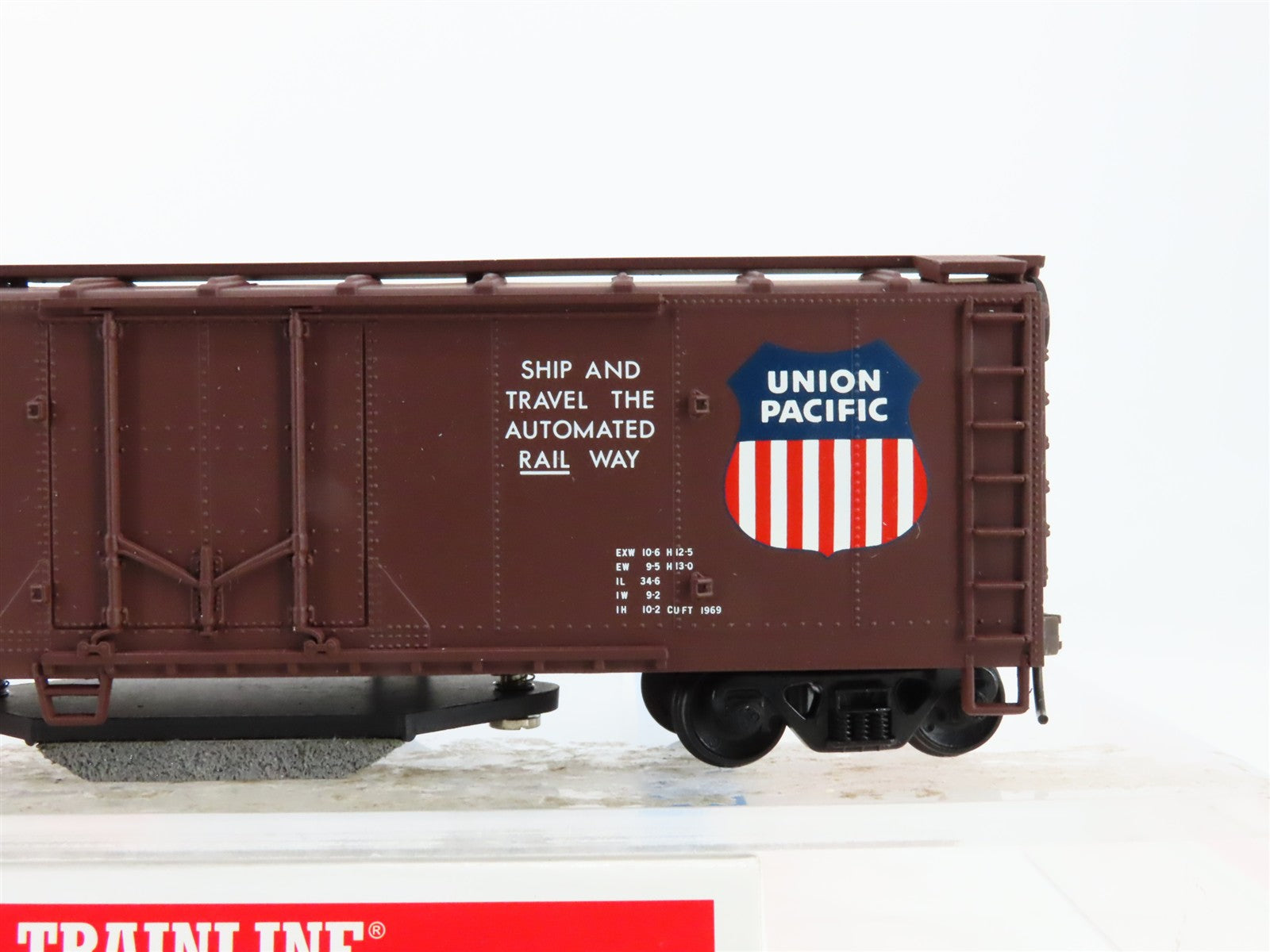 HO Scale Walthers 931-751 UP Union Pacific 40' Box Car 113803 RTR