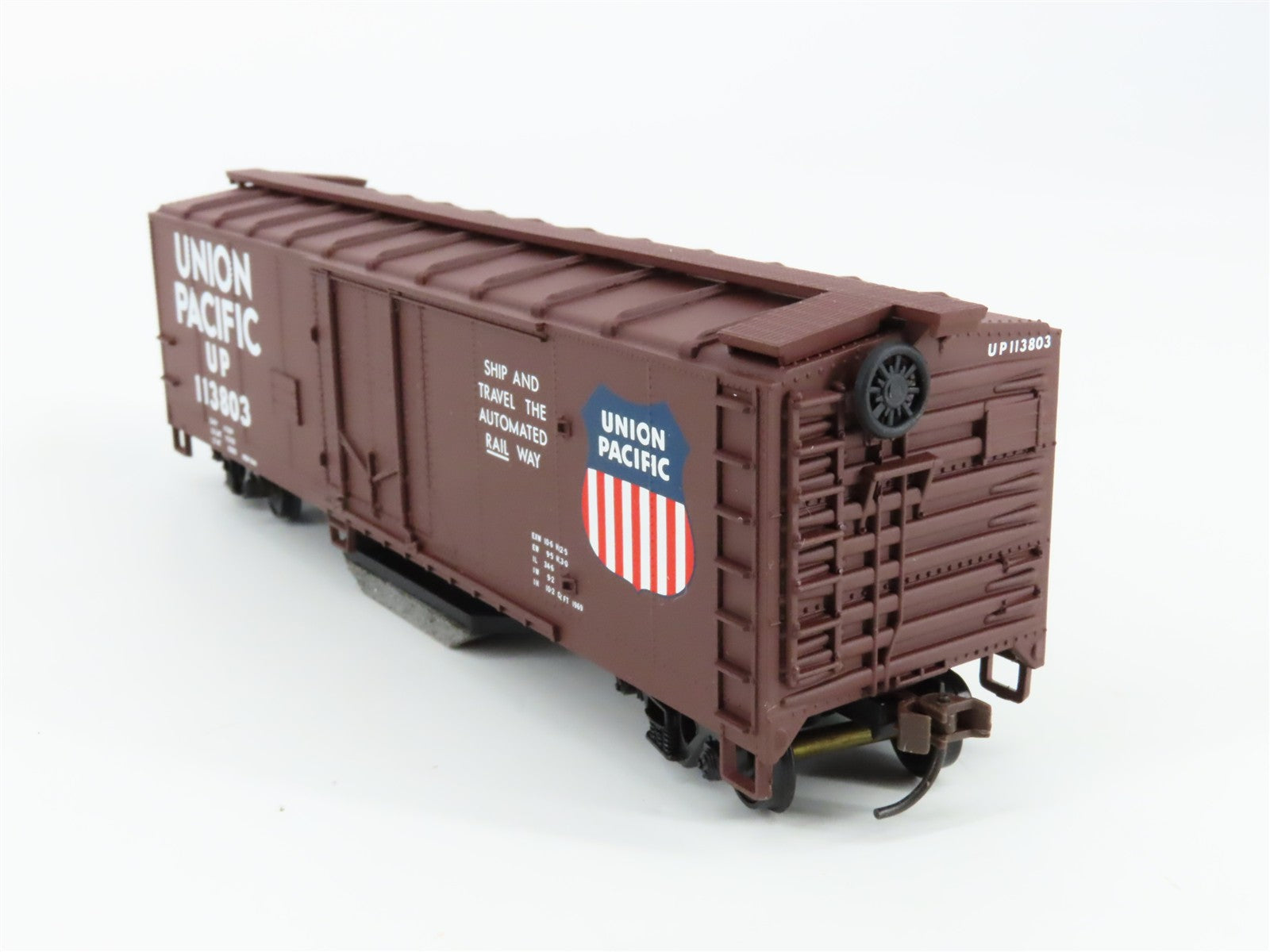 HO Scale Walthers 931-751 UP Union Pacific 40' Box Car 113803 RTR