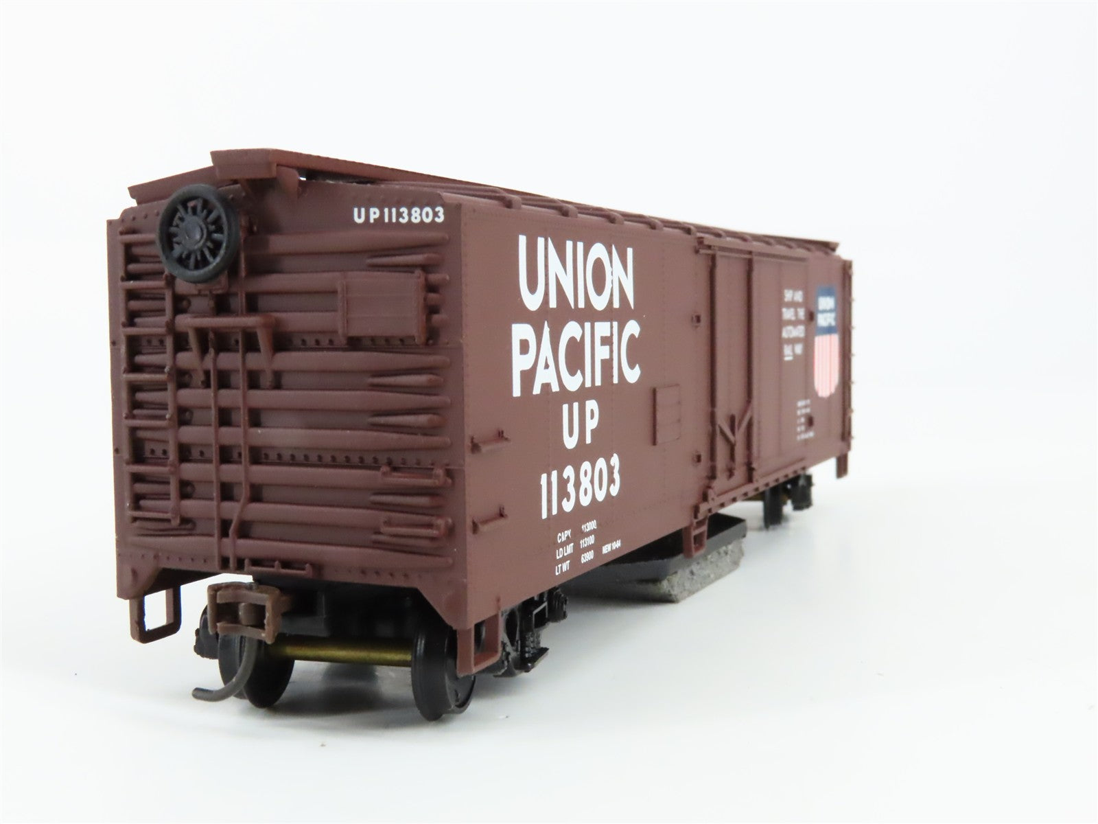 HO Scale Walthers 931-751 UP Union Pacific 40' Box Car 113803 RTR