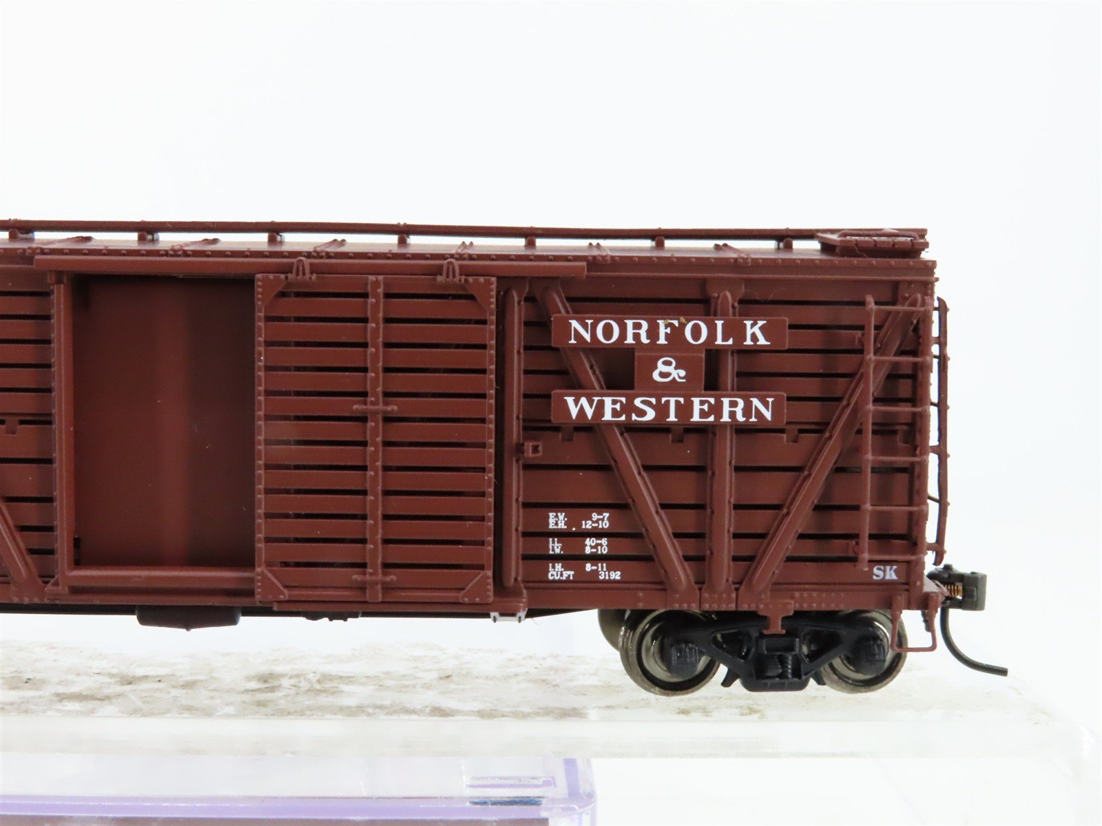 HO Scale Broadway Limited Imports 1344 NW Norfolk & Western Stock/Cattle Car RTR