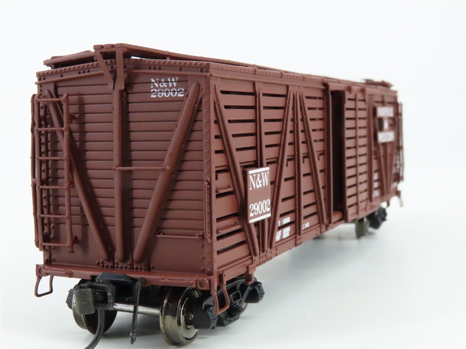 HO Scale Broadway Limited Imports 1343 NW Norfolk & Western Stock/Cattle Car RTR