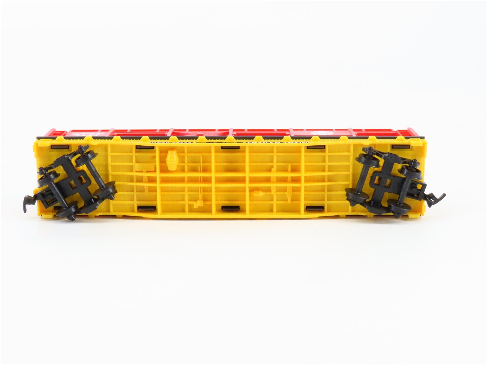 HO Scale Life-Like 433-8303 ATSF Santa Fe 50' Auto Carrier 9704 RTR