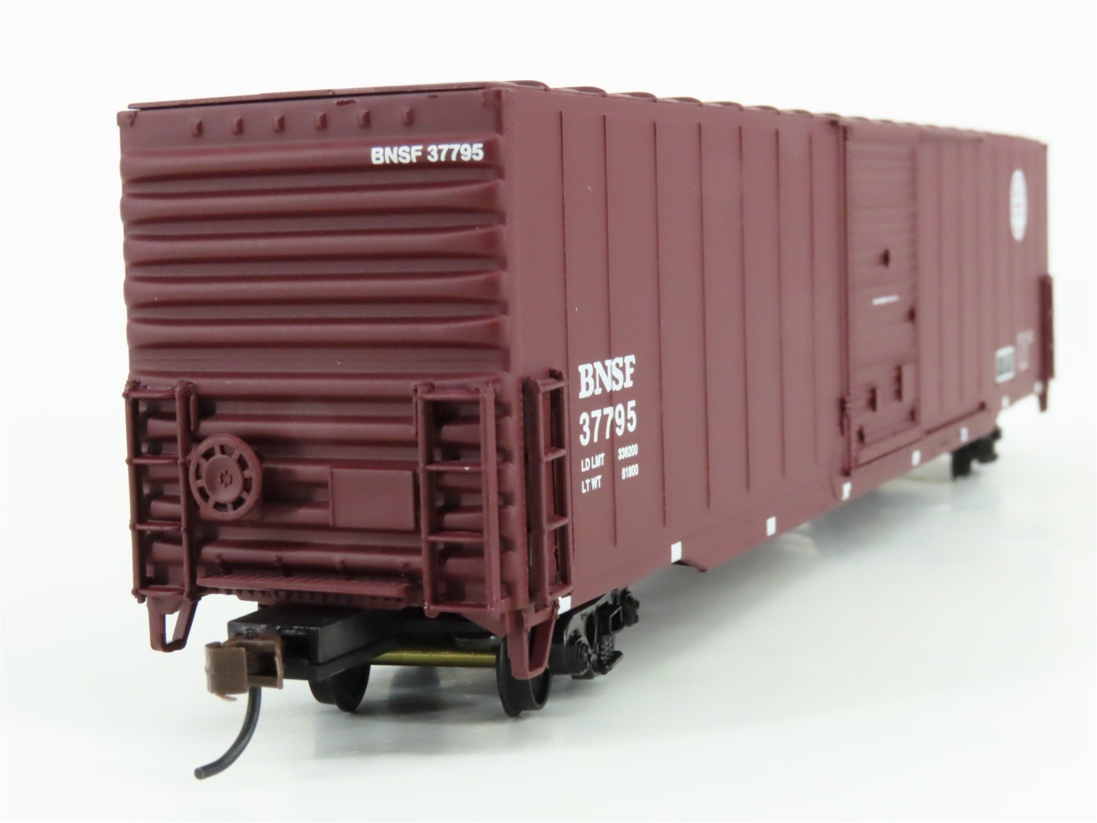 HO Scale Walthers 932-23560 BNSF Railway 60' Auto Box Car 2-Pack RTR