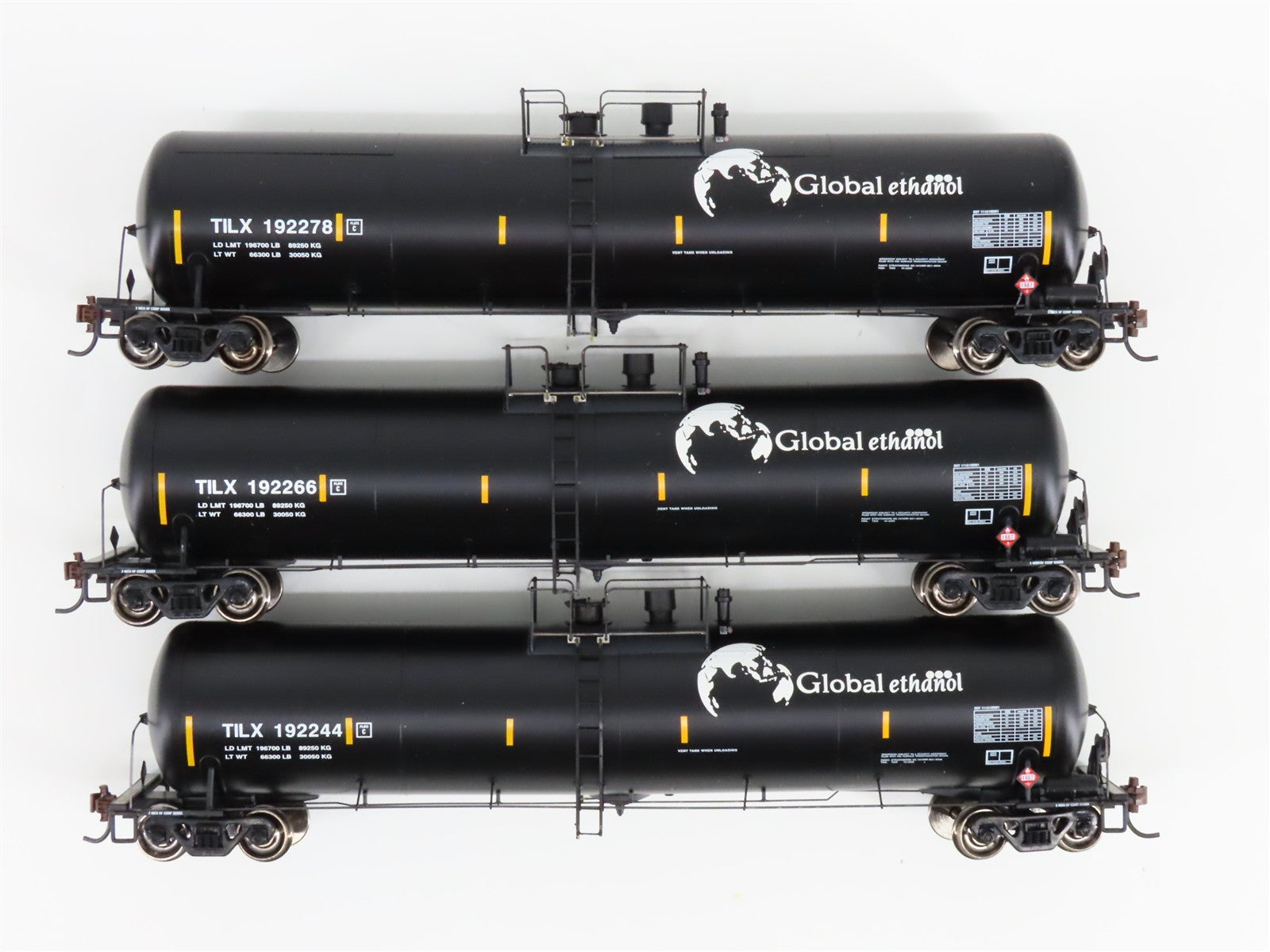 HO Scale Athearn 97623 Global Ethanol 30K Gallon Ethanol Tank Car 3-Pack RTR