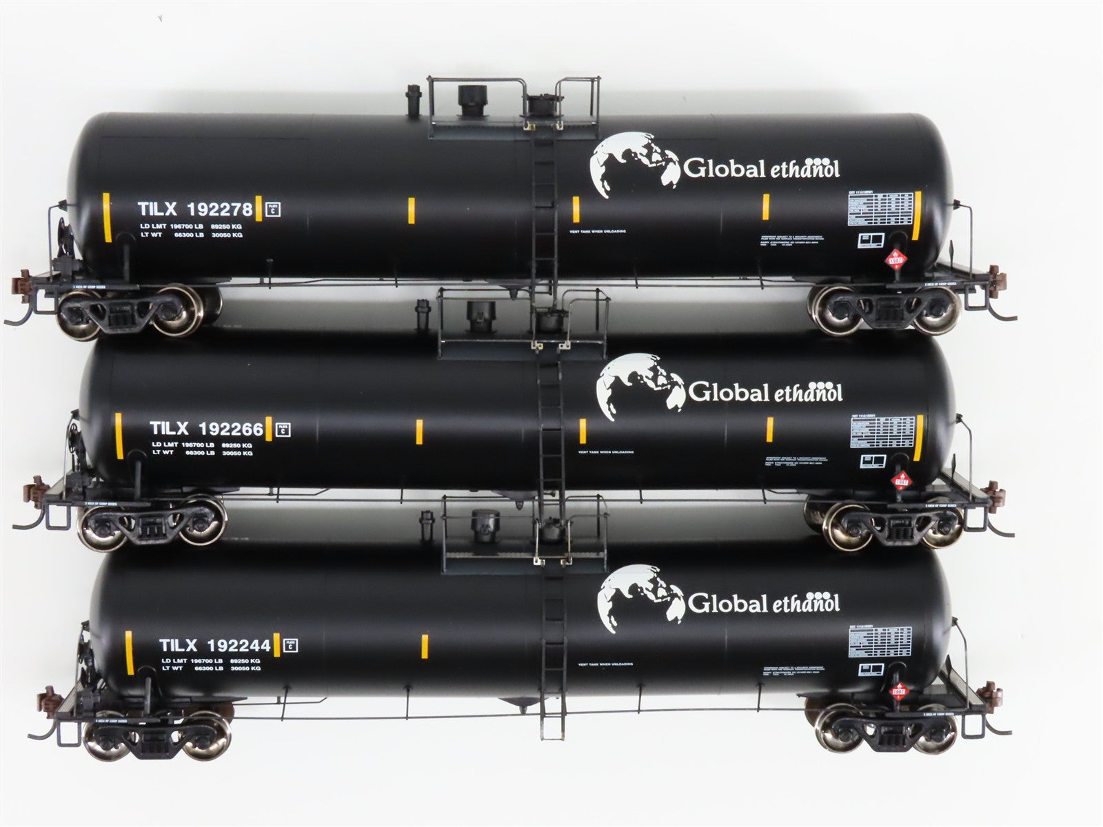 HO Scale Athearn 97623 Global Ethanol 30K Gallon Ethanol Tank Car 3-Pack RTR