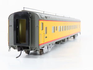 HO Walthers Proto 920-9552 UP Union Pacific 85' 44-Seat Coach Passenger #5463