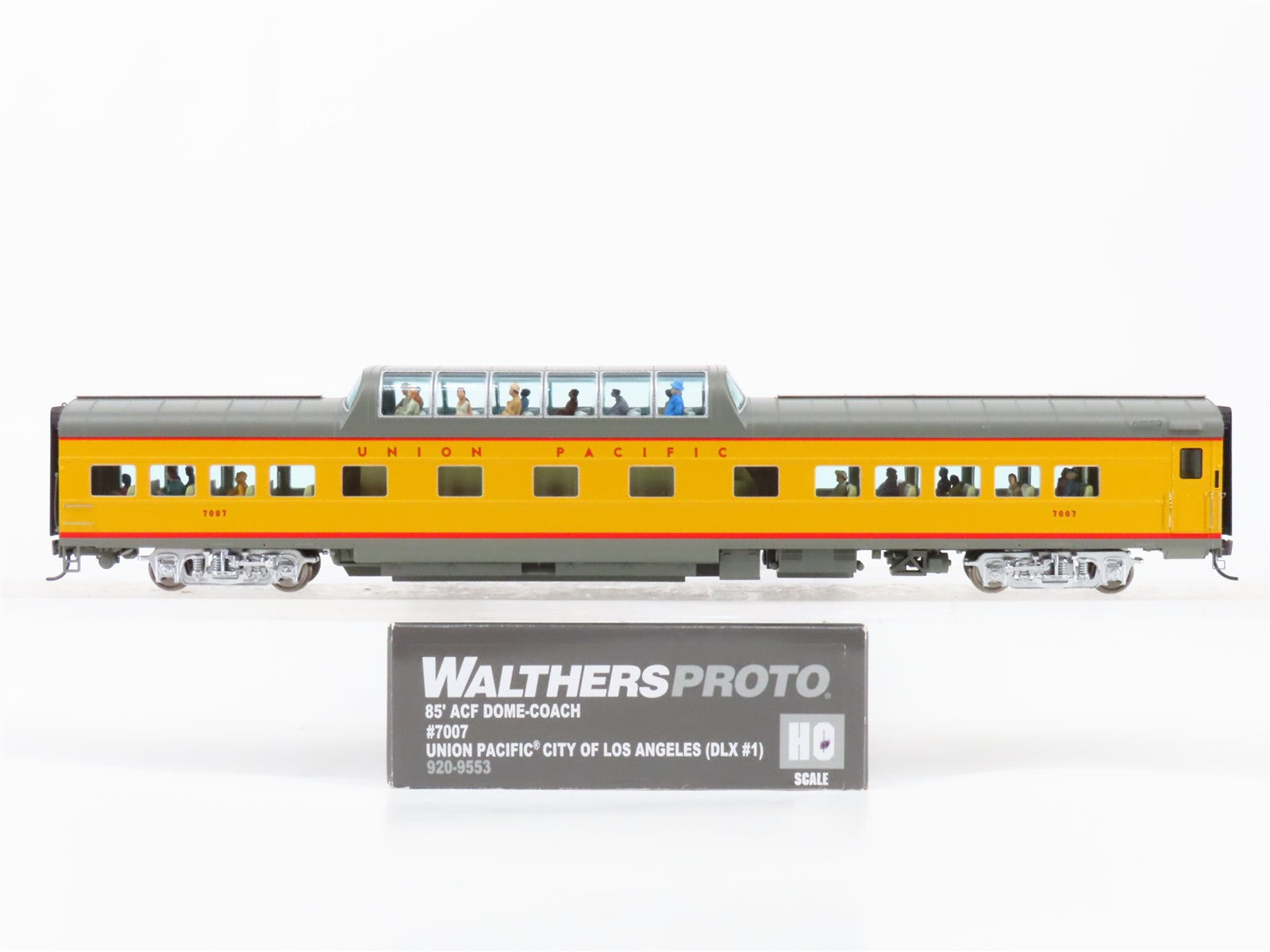 HO Scale Walthers Proto 920-9553 UP Union Pacific 85' Dome-Coach Passenger #7007