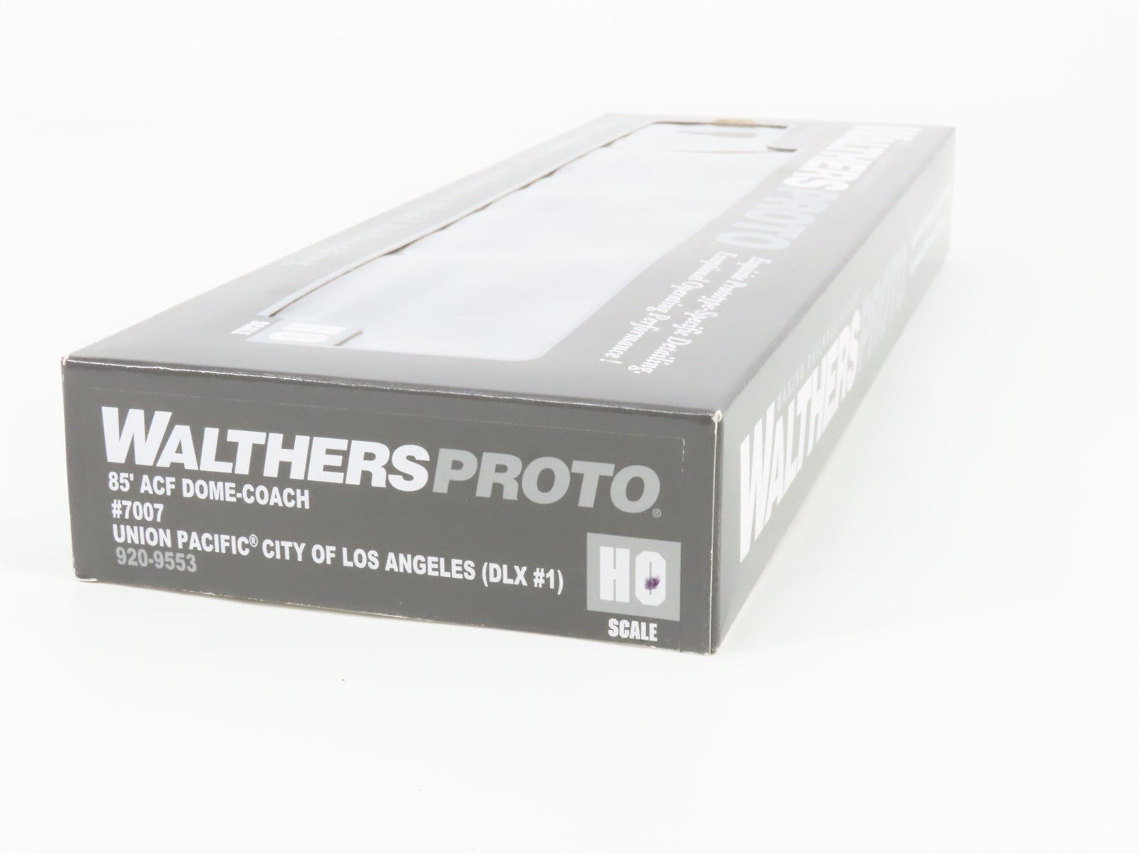 HO Scale Walthers Proto 920-9553 UP Union Pacific 85' Dome-Coach Passenger #7007