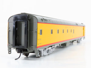 HO Walthers Proto 920-9551 UP Union Pacific 85' Baggage-Dormitory Passenger 6006
