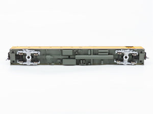 HO Walthers Proto 920-9551 UP Union Pacific 85' Baggage-Dormitory Passenger 6006