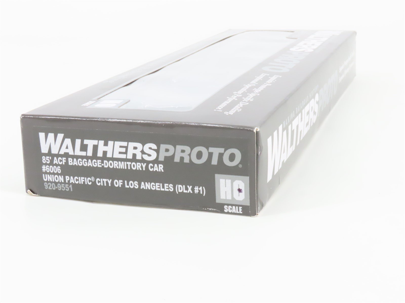 HO Walthers Proto 920-9551 UP Union Pacific 85' Baggage-Dormitory Passenger 6006