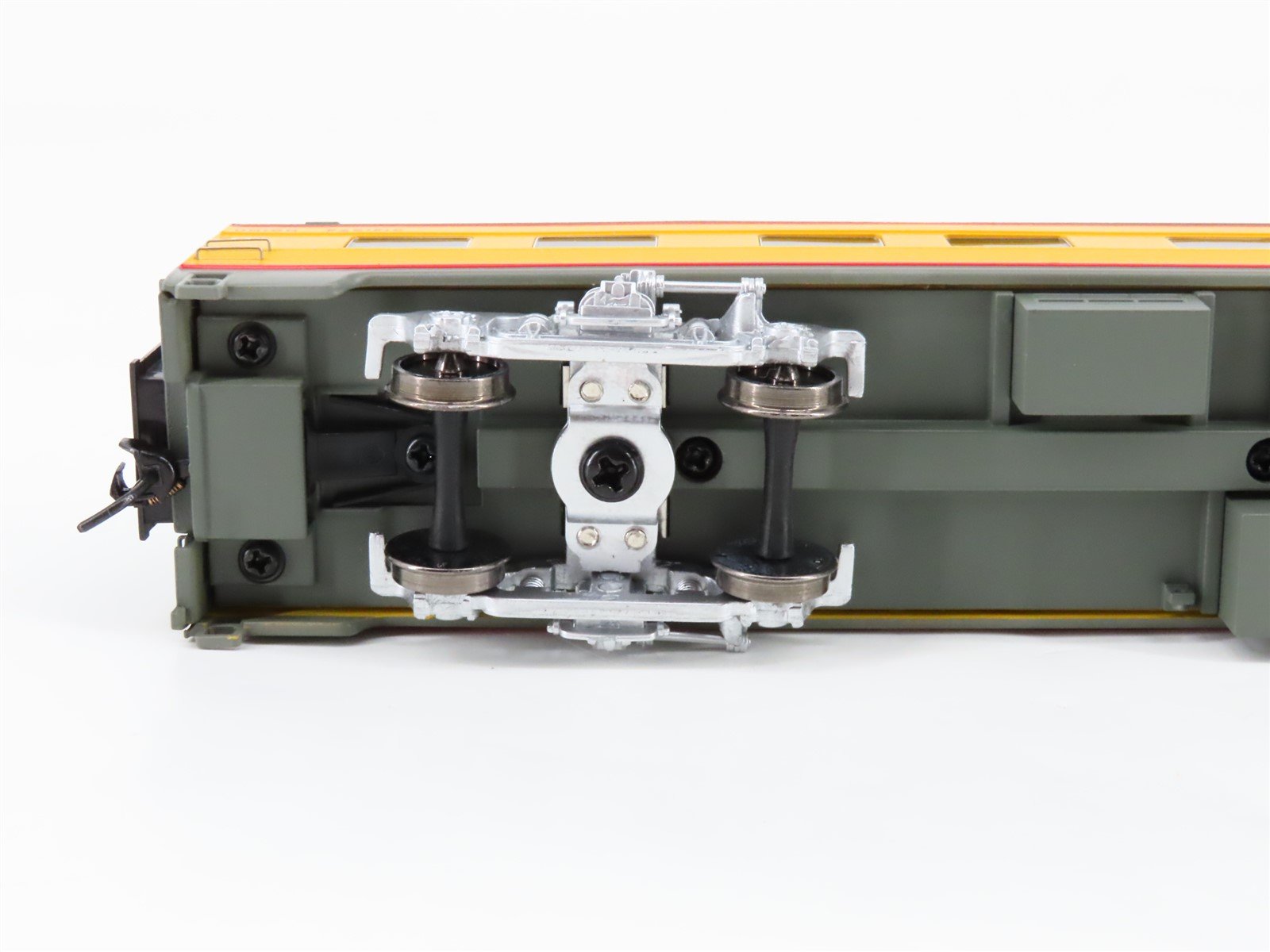 HO Scale Walthers Proto 920-9555 UP 85' Budd Sleeper Passenger 