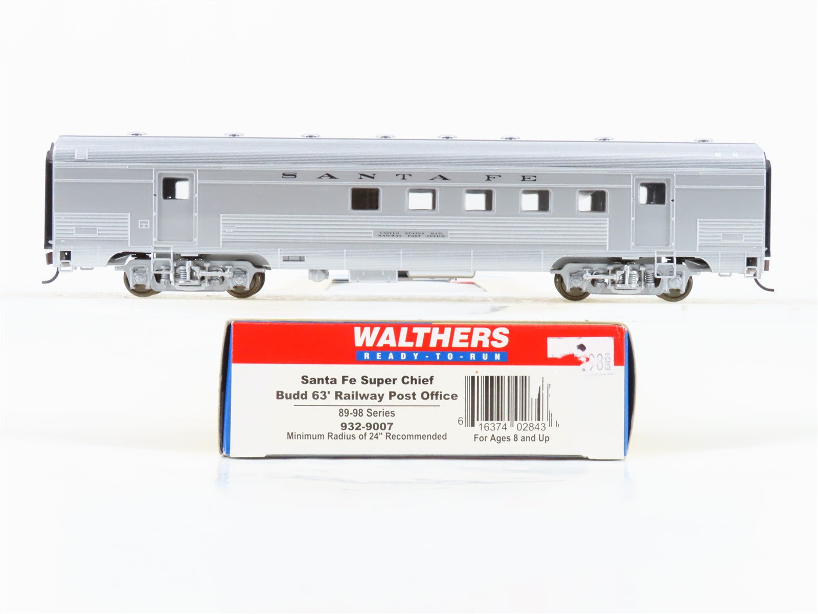 HO Scale Walthers 932-9007 ATSF Santa Fe Super Chief Budd 63' RPO Passenger Car