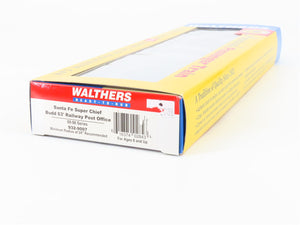 HO Scale Walthers 932-9007 ATSF Santa Fe Super Chief Budd 63' RPO Passenger Car