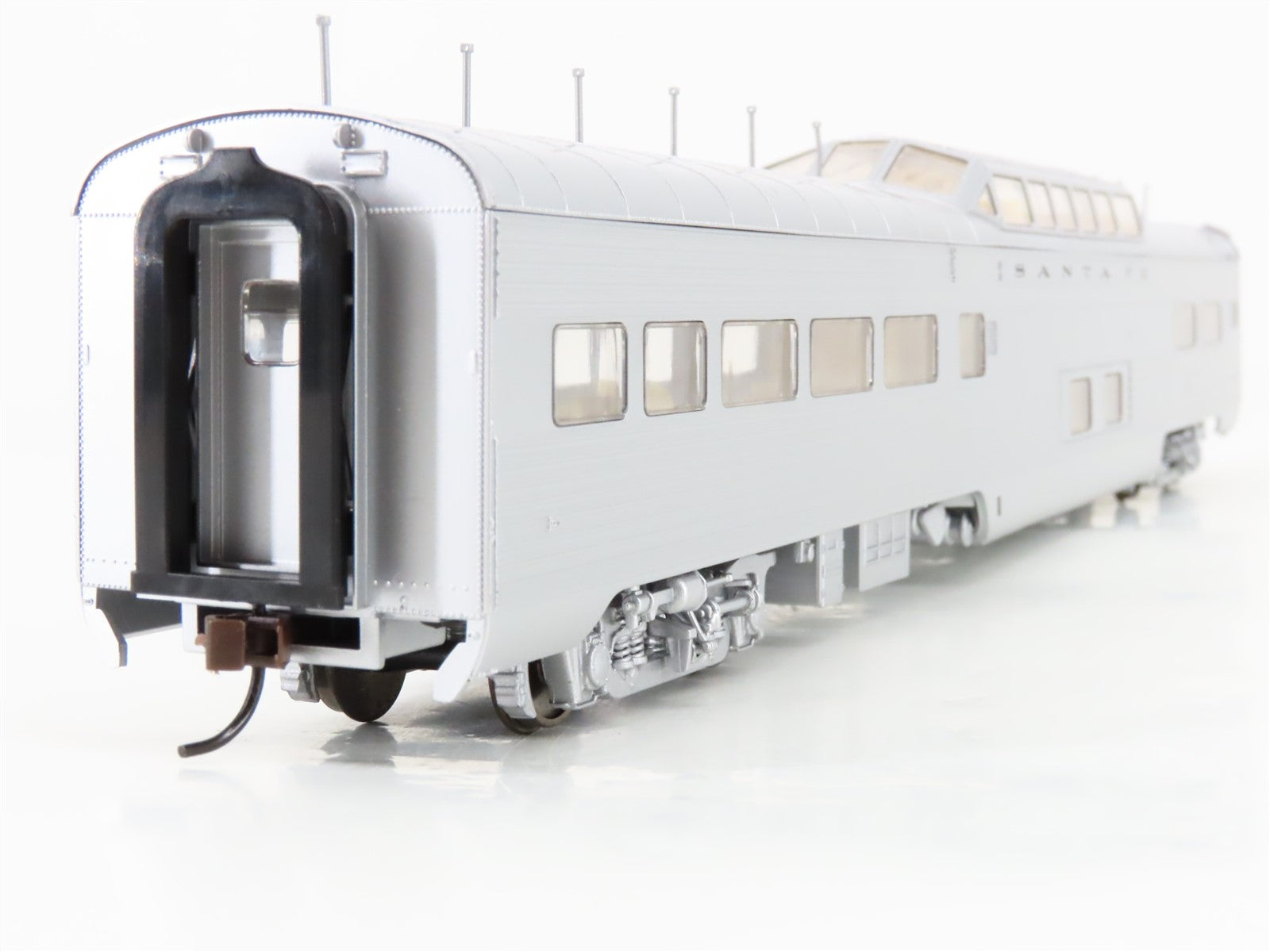 HO Scale Walthers 932-9006 ATSF Santa Fe Super Chief Pleasure Dome Passenger Car