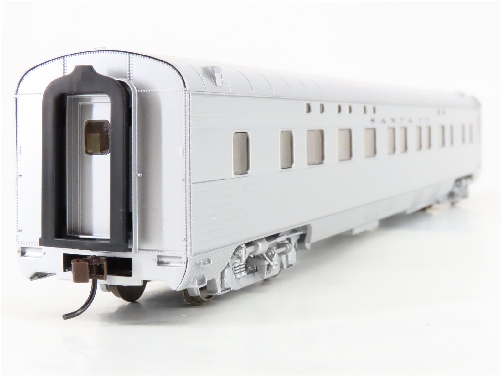 HO Scale Walthers 932-9005 ATSF Santa Fe Super Chief 4-4-2 Sleeper Passenger Car
