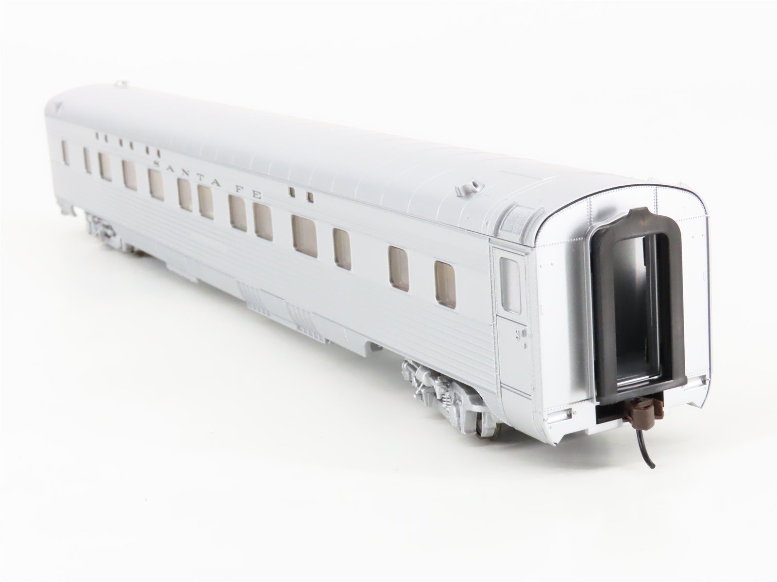 HO Scale Walthers 932-9005 ATSF Santa Fe Super Chief 4-4-2 Sleeper Passenger Car