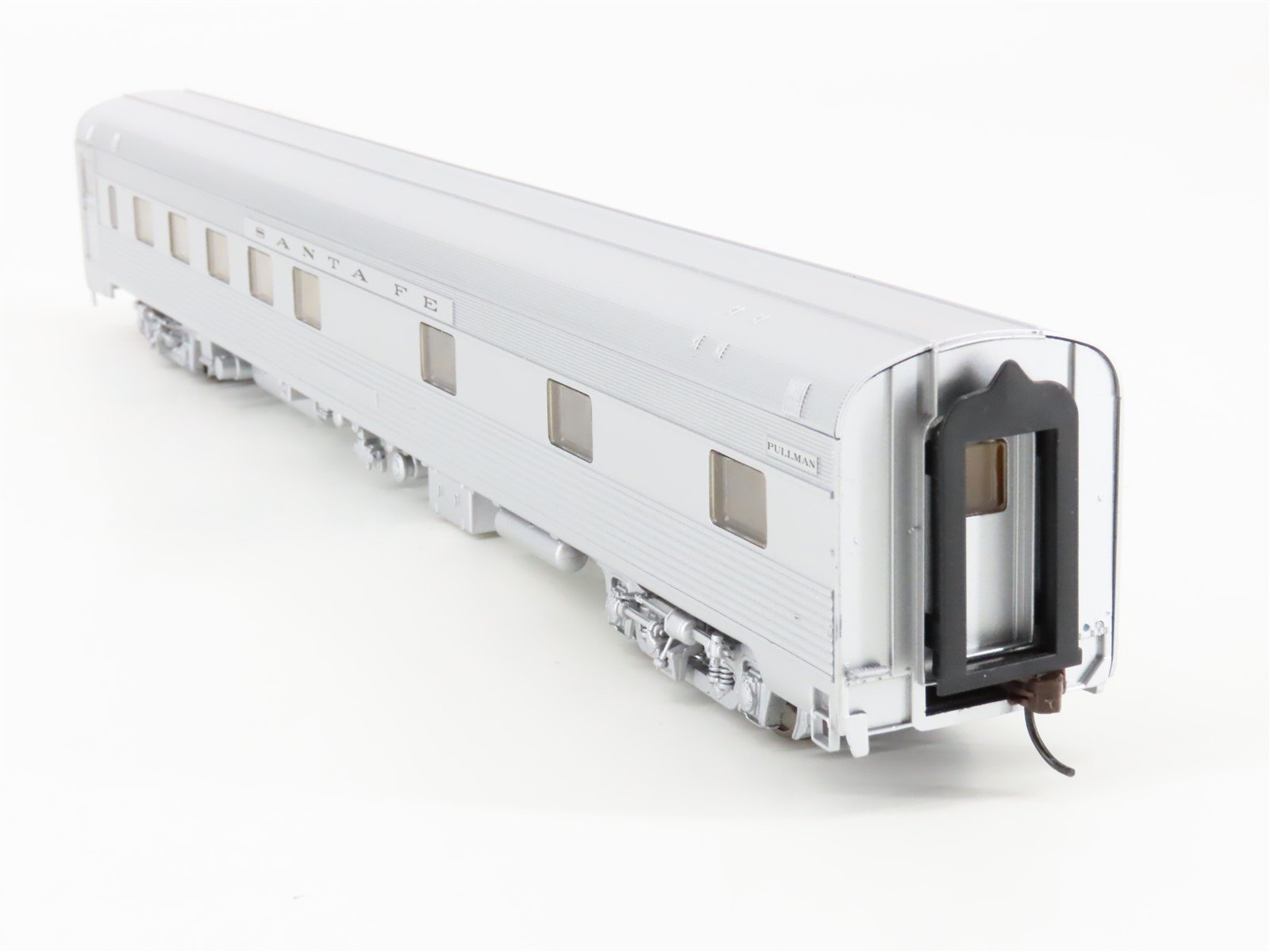 HO Scale Walthers 932-9001 ATSF Santa Fe Super Chief Budd 10-6 Sleeper Passenger