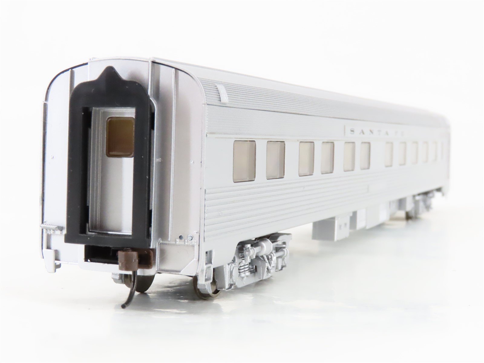 HO Scale Walthers 932-9001 ATSF Santa Fe Super Chief Budd 10-6 Sleeper Passenger