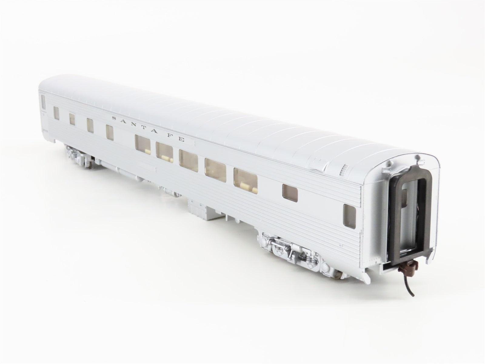 HO Scale Walthers 932-9004 ATSF Santa Fe Super Chief Dormitory-Lounge Passenger