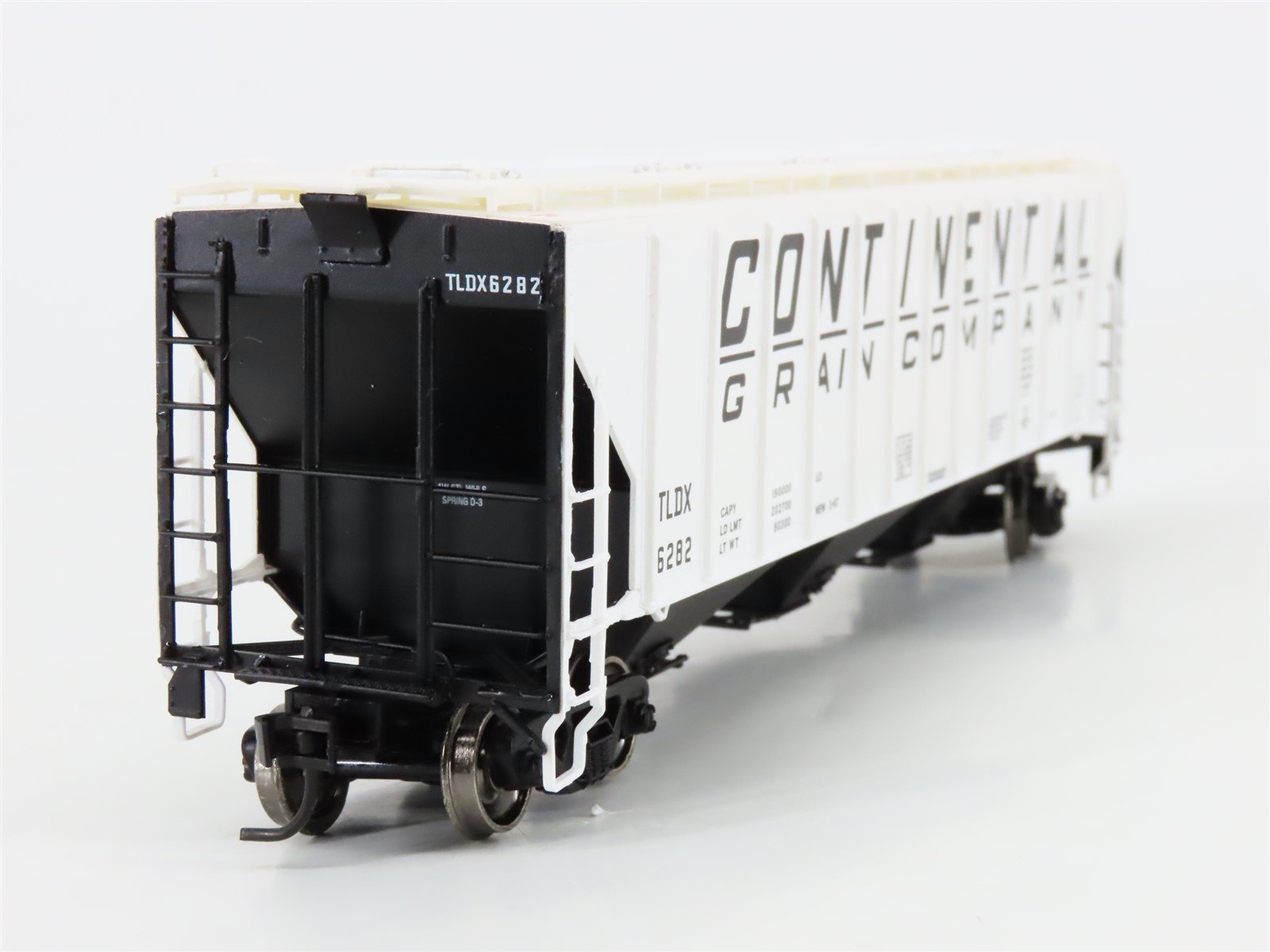 HO Scale Life-Like Proto 2000 21875 TLDX Continental 3-Bay Covered Hopper #6282
