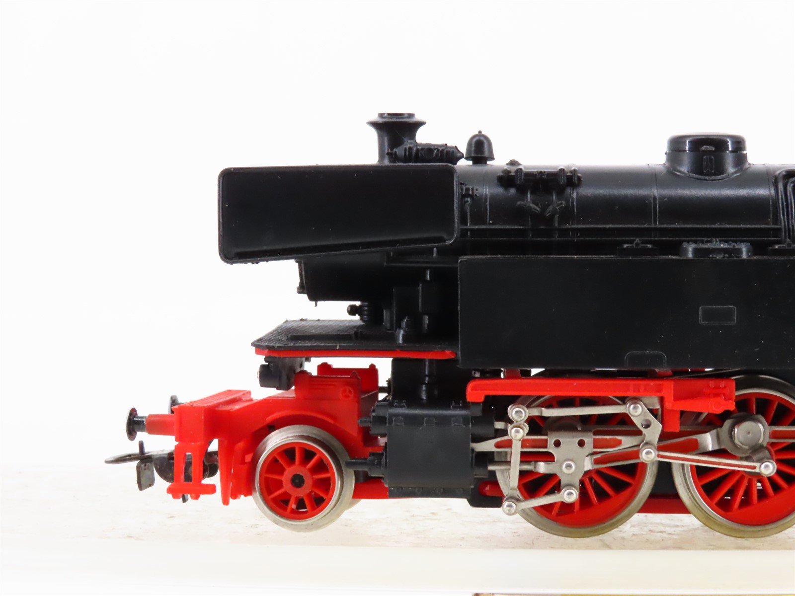 HO Scale PIKO 54-5210 DB Deutsche Bundesbahn 2-6-4T BR66 Tank Steam #002
