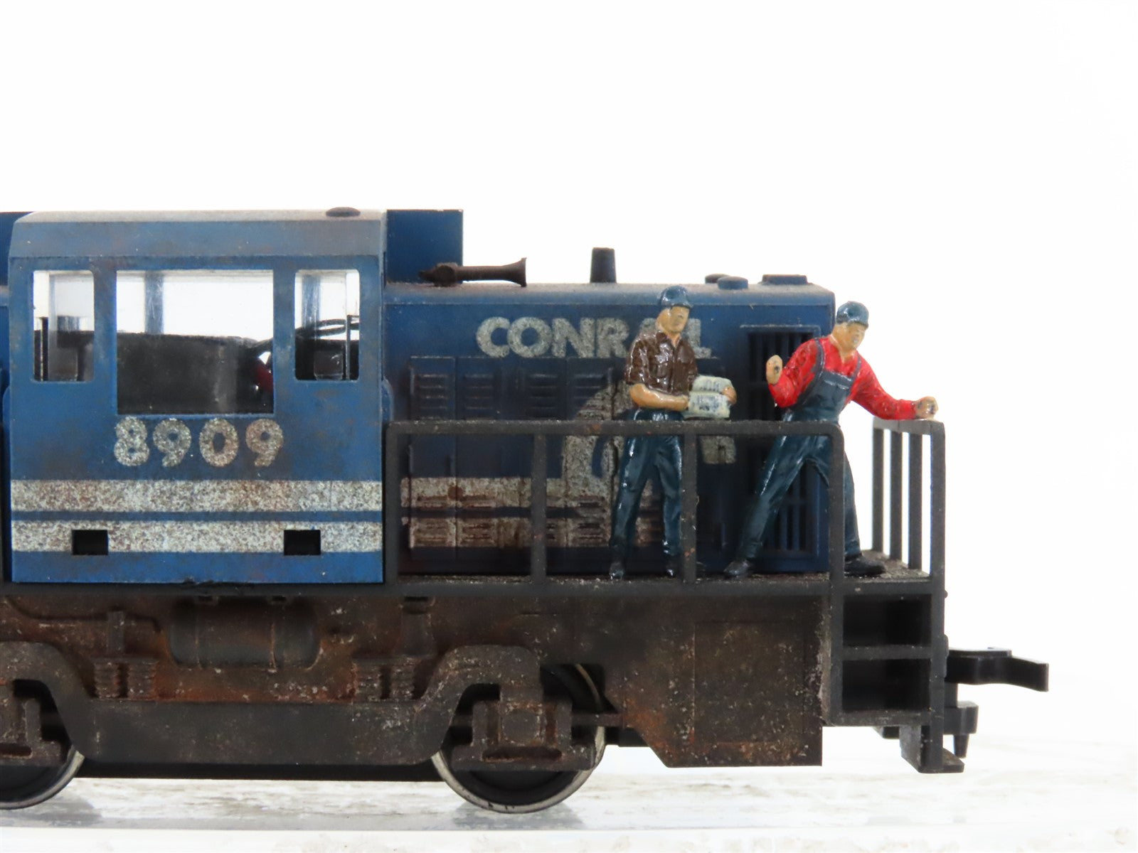 HO Scale AHM 5011G CR Conrail Center Cab Diesel Locomotive #8909 CUSTOM