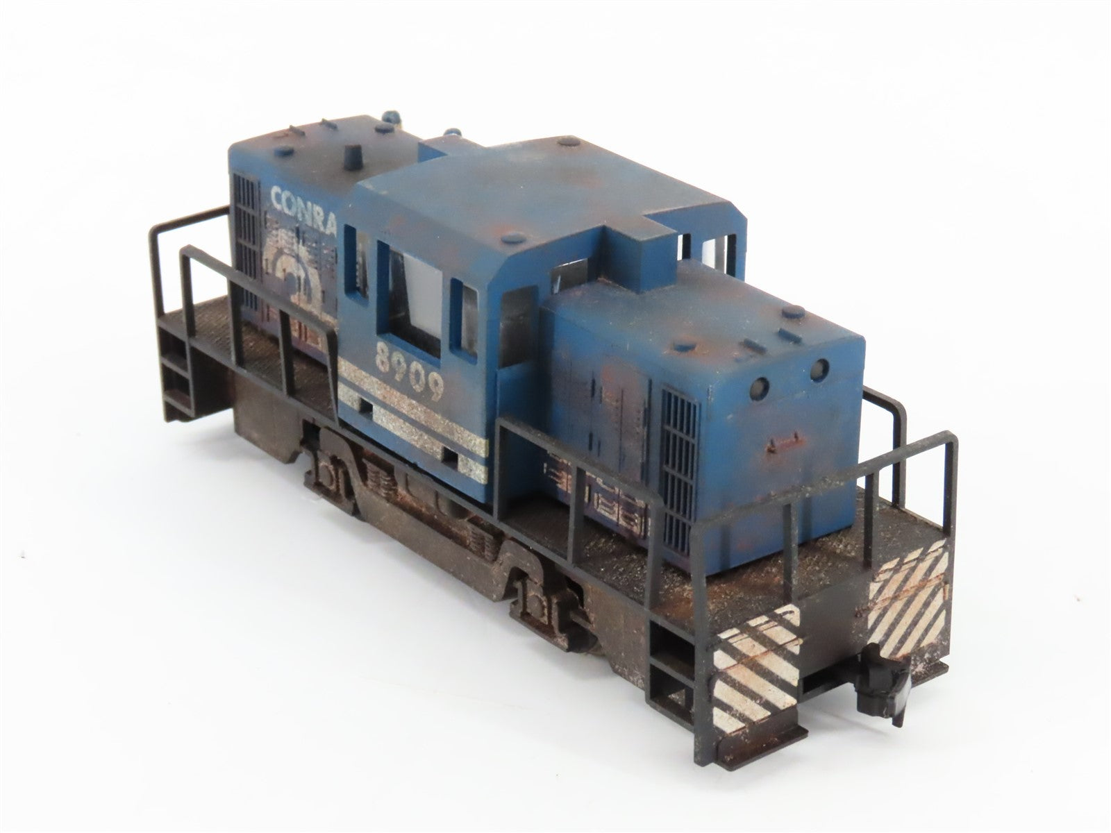 HO Scale AHM 5011G CR Conrail Center Cab Diesel Locomotive #8909 CUSTOM