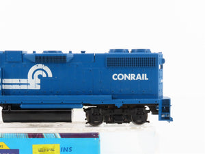 HO Scale Athearn 4682 CR Conrail GP38-2 Diesel Locomotive #8276