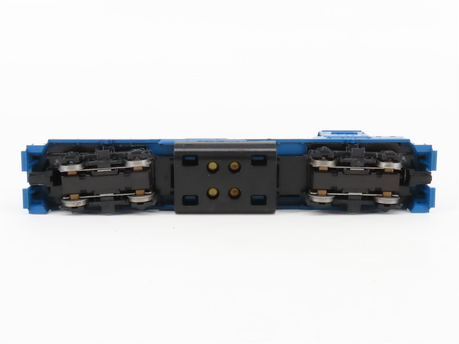 HO Scale Athearn 4682 CR Conrail GP38-2 Diesel Locomotive #8276