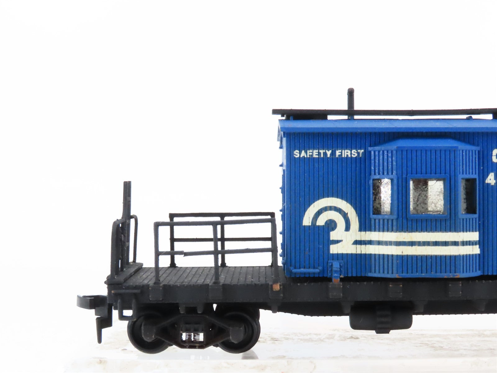 HO Scale Walthers 932-580 CR Conrail Work/Transfer Caboose #46556 CUSTOM