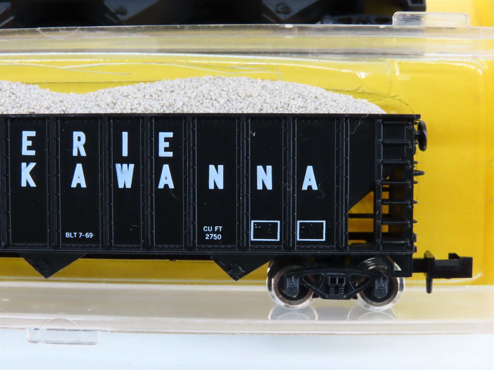 LOT of 4 N Scale Atlas PRR/EL/RDG 3-Bay Open Hopper Cars w/Coal Load