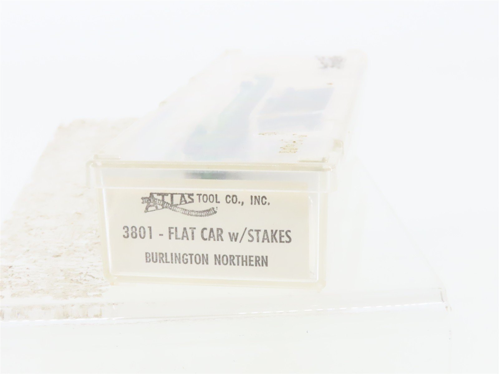 N Scale Atlas 3801 BN Burlington Northern Flatcar w/Stakes #602298