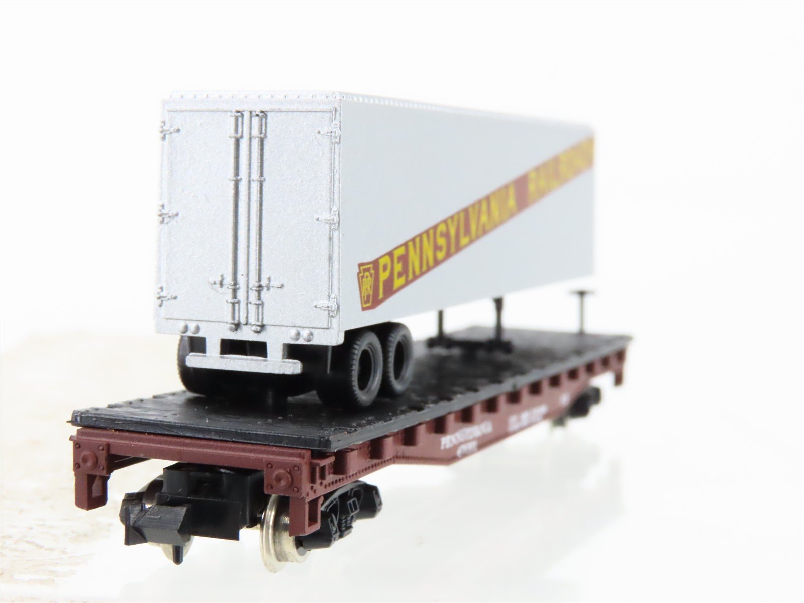 N Scale Atlas 3774 PRR Pennsylvania Flatcar #475303 w/40' Trailer