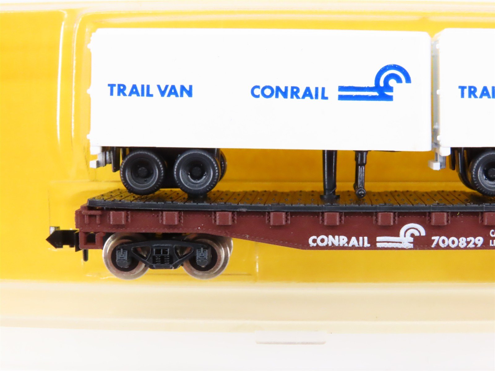 N Scale Atlas 3742 CR Conrail Flatcar #700829 w/40' Trailer