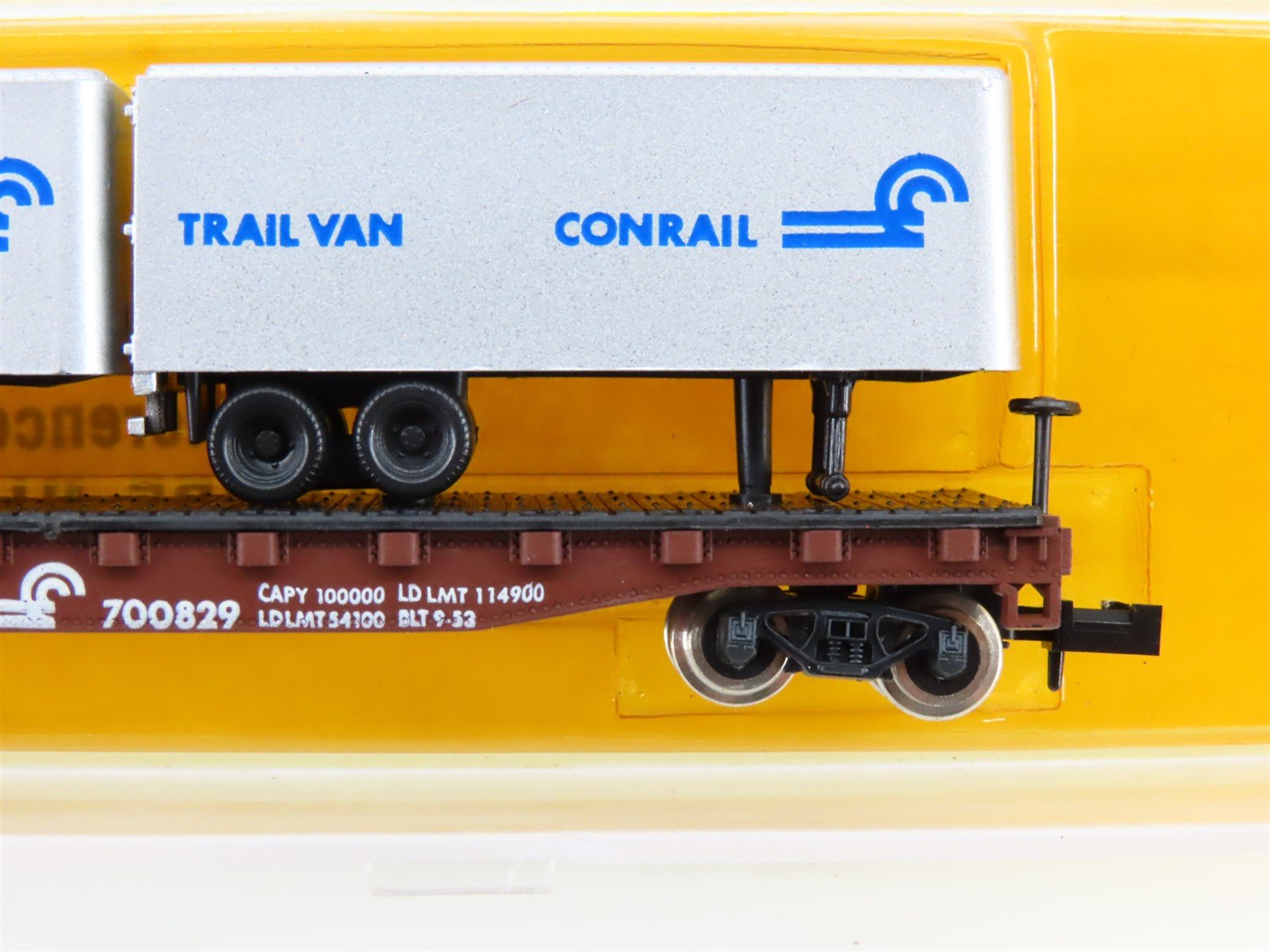 N Scale Atlas 3742 CR Conrail Flatcar #700829 w/2 Trailers