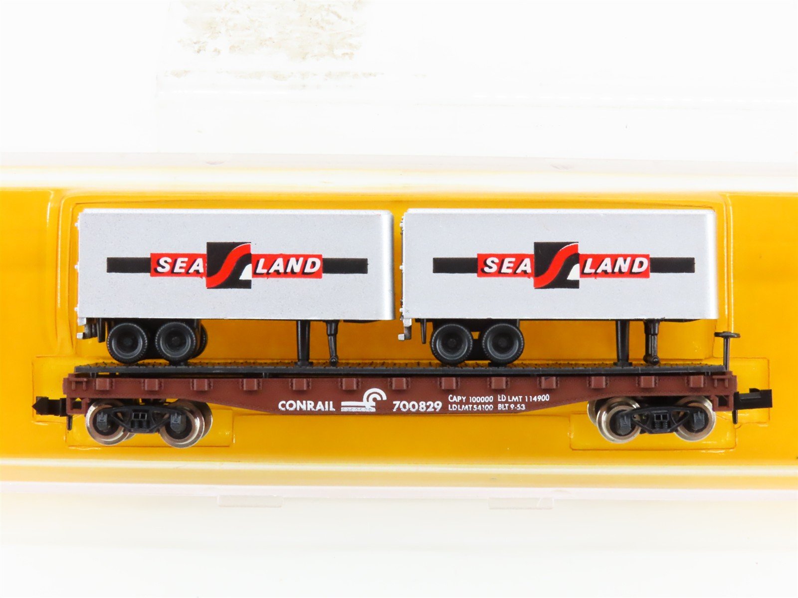 N Scale Atlas 3741 CR Conrail Flatcar #700829 w/2 Sea Land Trailers