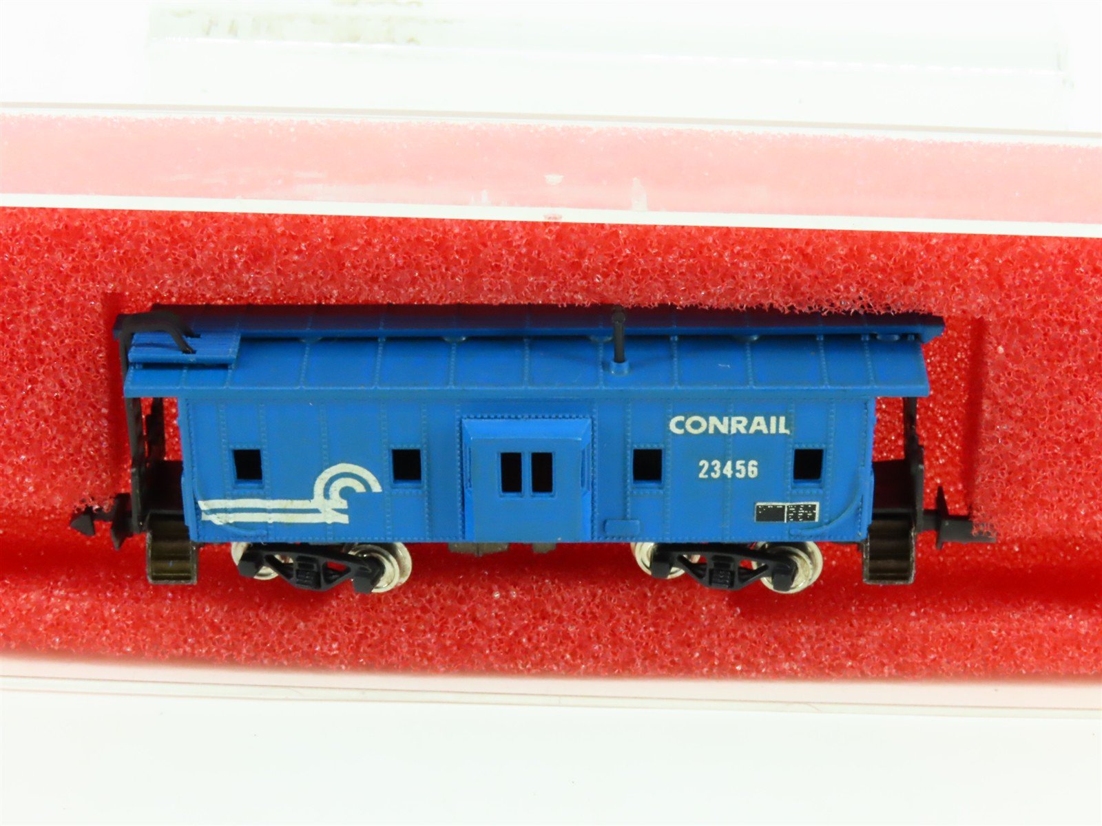 N Scale Con-Cor 0001-01251U CR Conrail Bay Window Caboose #23456