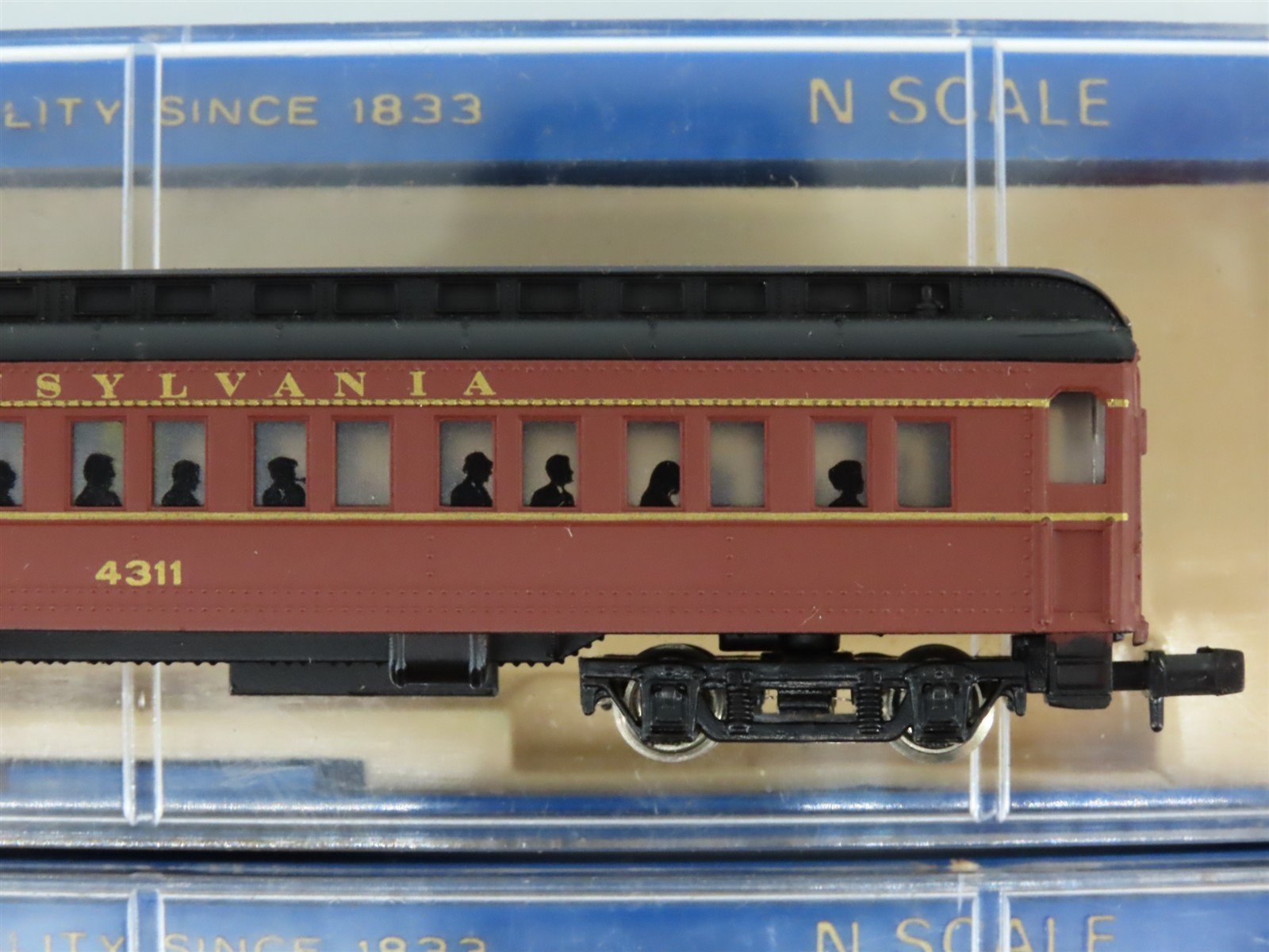 LOT of 4 N Scale Bachmann PRR Pennsylvania Combine & Coach Passenger Cars