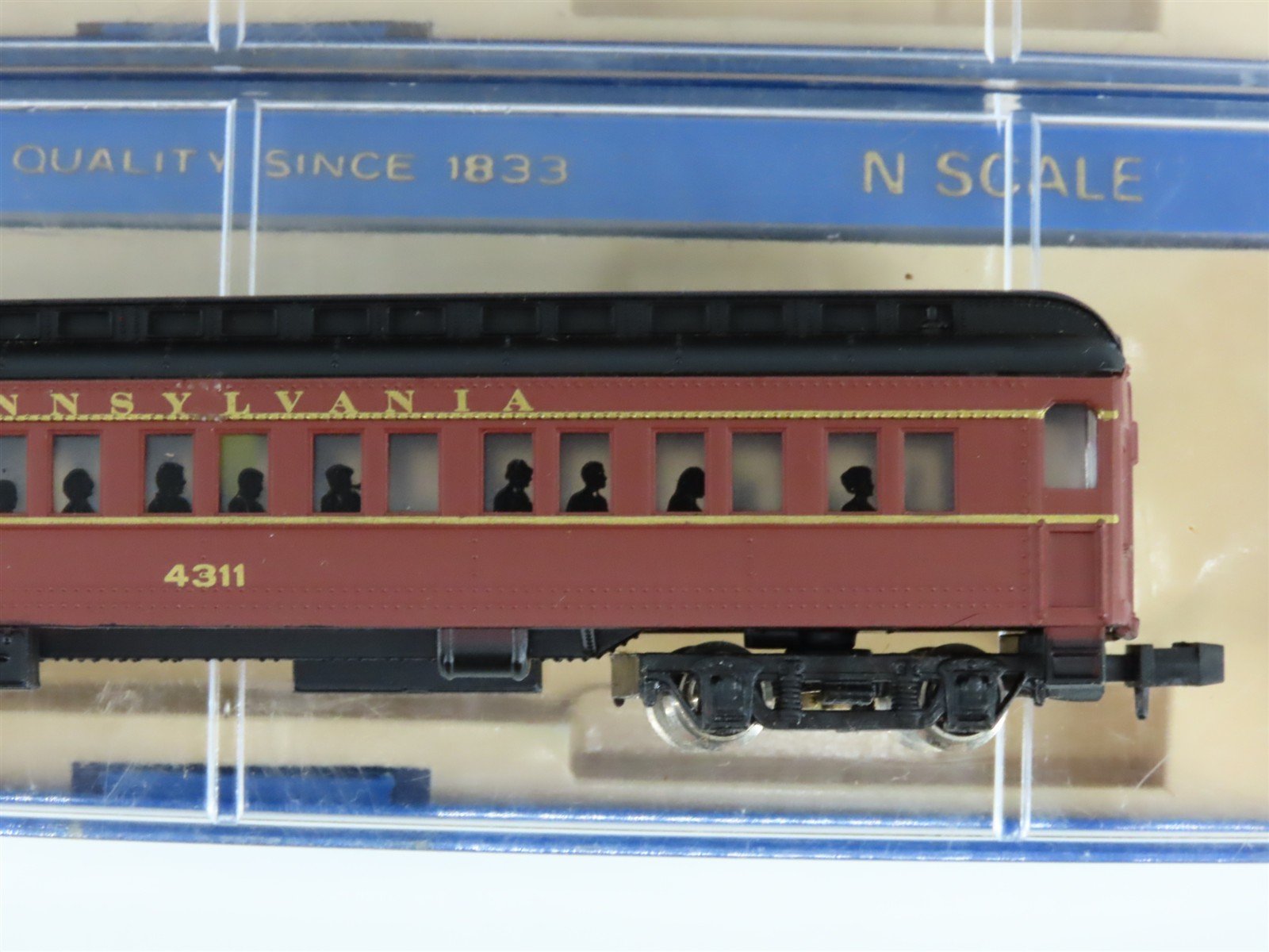 LOT of 4 N Scale Bachmann PRR Pennsylvania Combine & Coach Passenger Cars