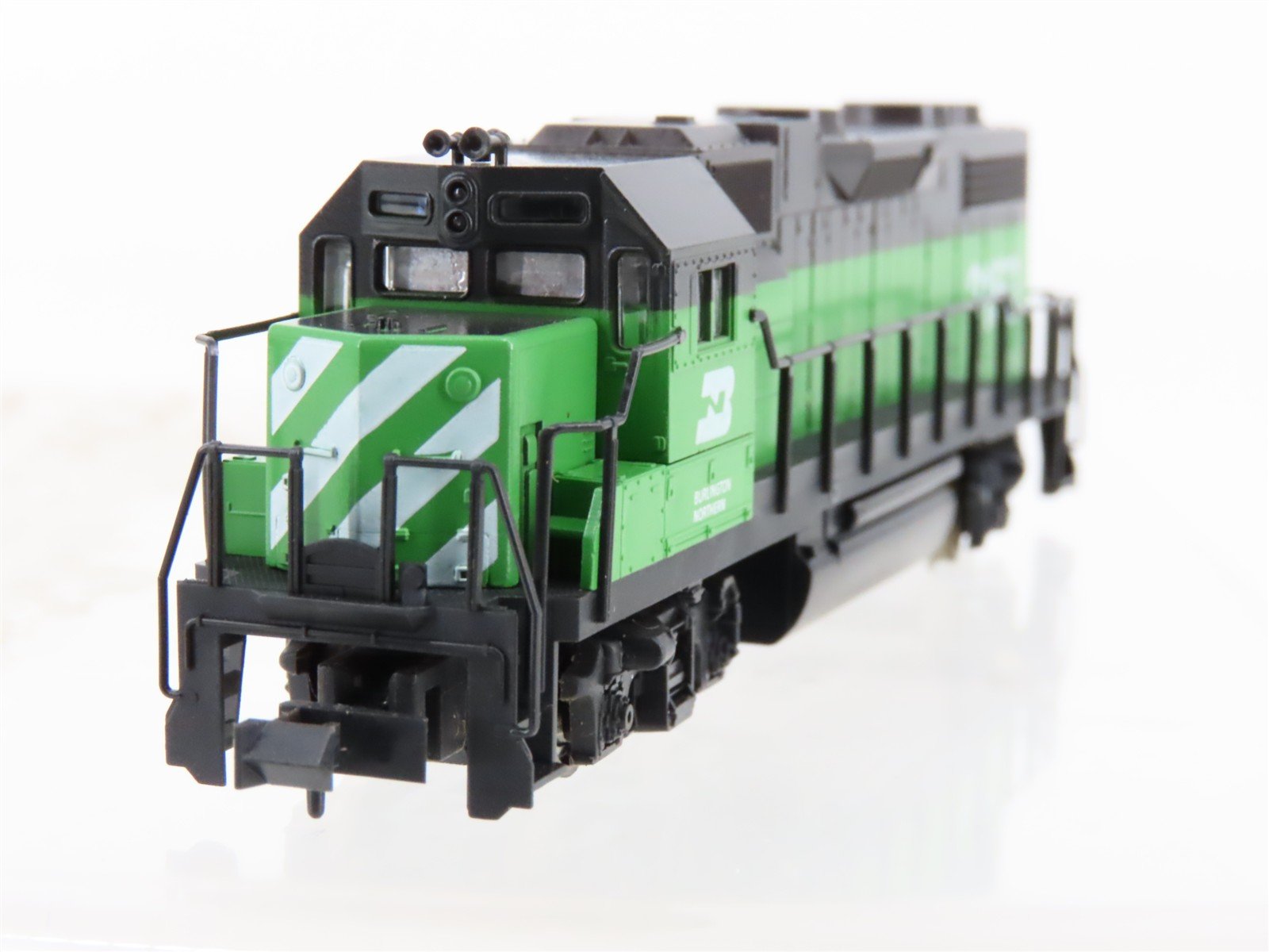 N Scale Atlas 176-011 BN Burlington Northern GP38-2 Diesel Locomotive #2150