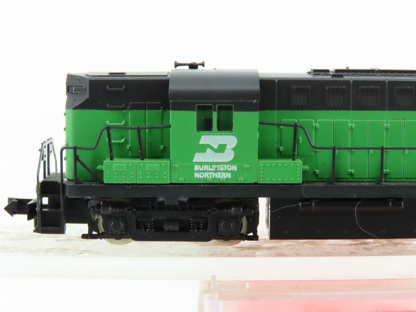 N Scale Atlas 4262 BN Burlington Northern RS11 Diesel Locomotive #4185