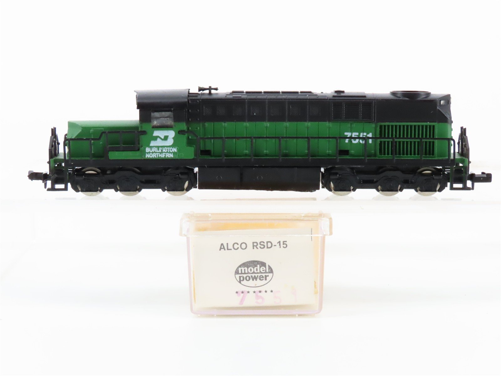 N Scale Model Power 7551 BN Burlington Northern RSD15 Diesel Locomotive #7551