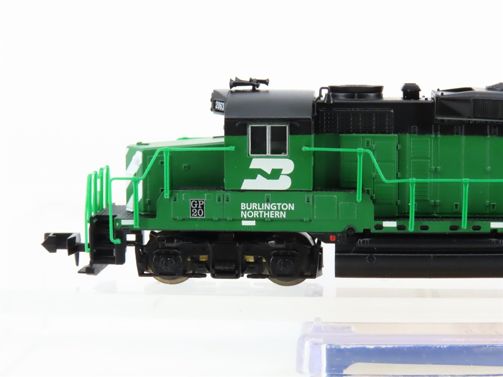 N Scale Life-Like 7090 BN Burlington Northern GP20 Diesel Locomotive #2063