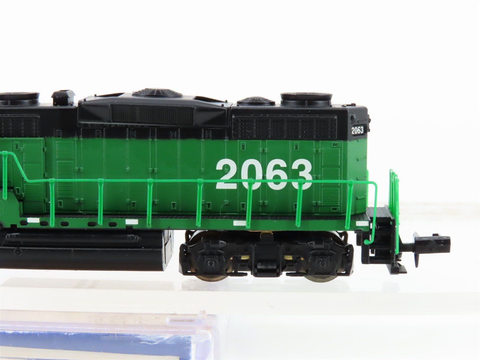 N Scale Life-Like 7090 BN Burlington Northern GP20 Diesel Locomotive #2063