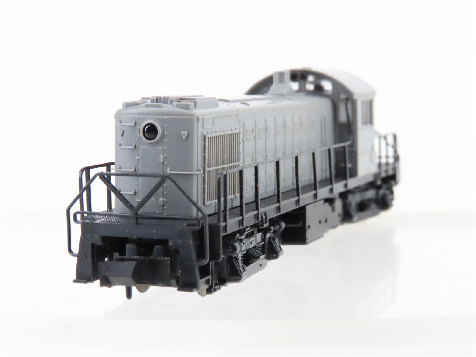 N Scale Atlas 4400 Undecorated RS-1 Diesel Locomotive