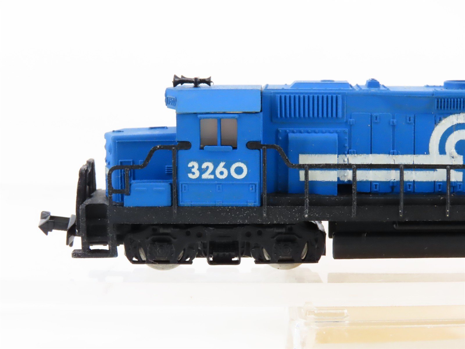 N Scale Model Power 7561 CR Conrail GP40 Diesel Locomotive #3260