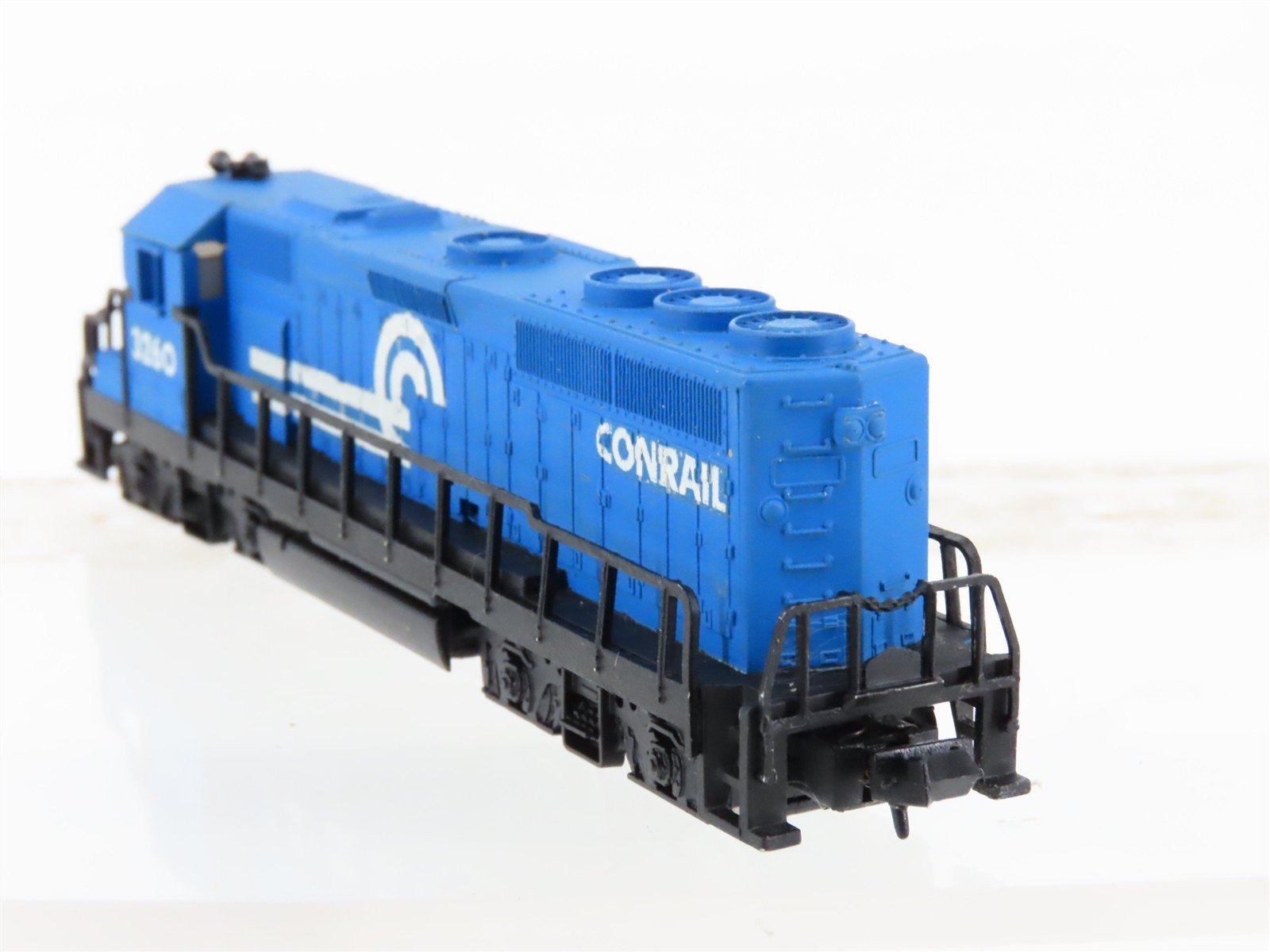 N Scale Model Power 7561 CR Conrail GP40 Diesel Locomotive #3260