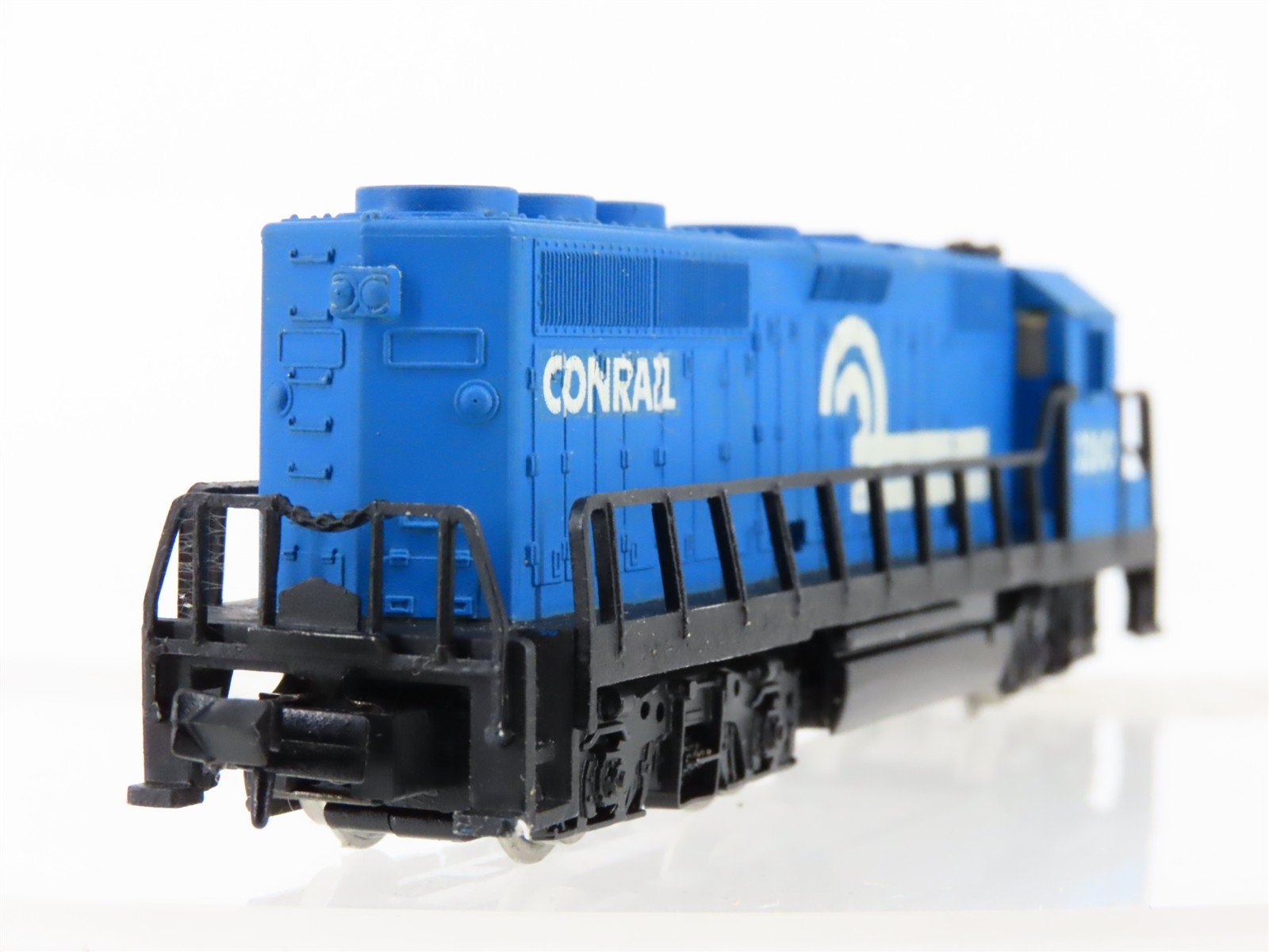 N Scale Model Power 7561 CR Conrail GP40 Diesel Locomotive #3260